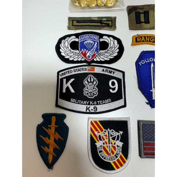 Lot of US Military Patches US Army Class A Buttons BDU Buttons - Picture 2 of 6